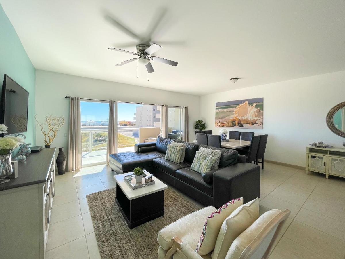 Modern Ocean View Condo With Pools & Gym Rocky Point Exterior photo