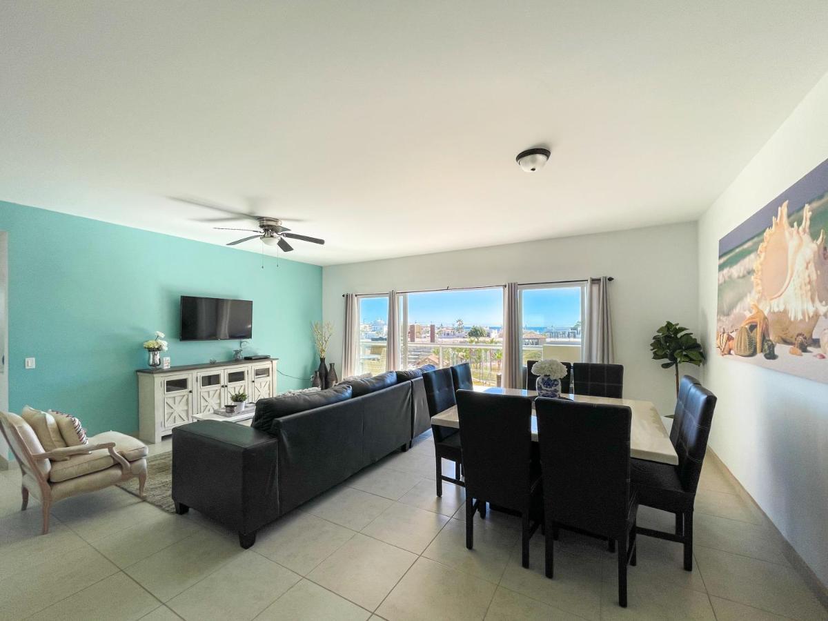 Modern Ocean View Condo With Pools & Gym Rocky Point Exterior photo