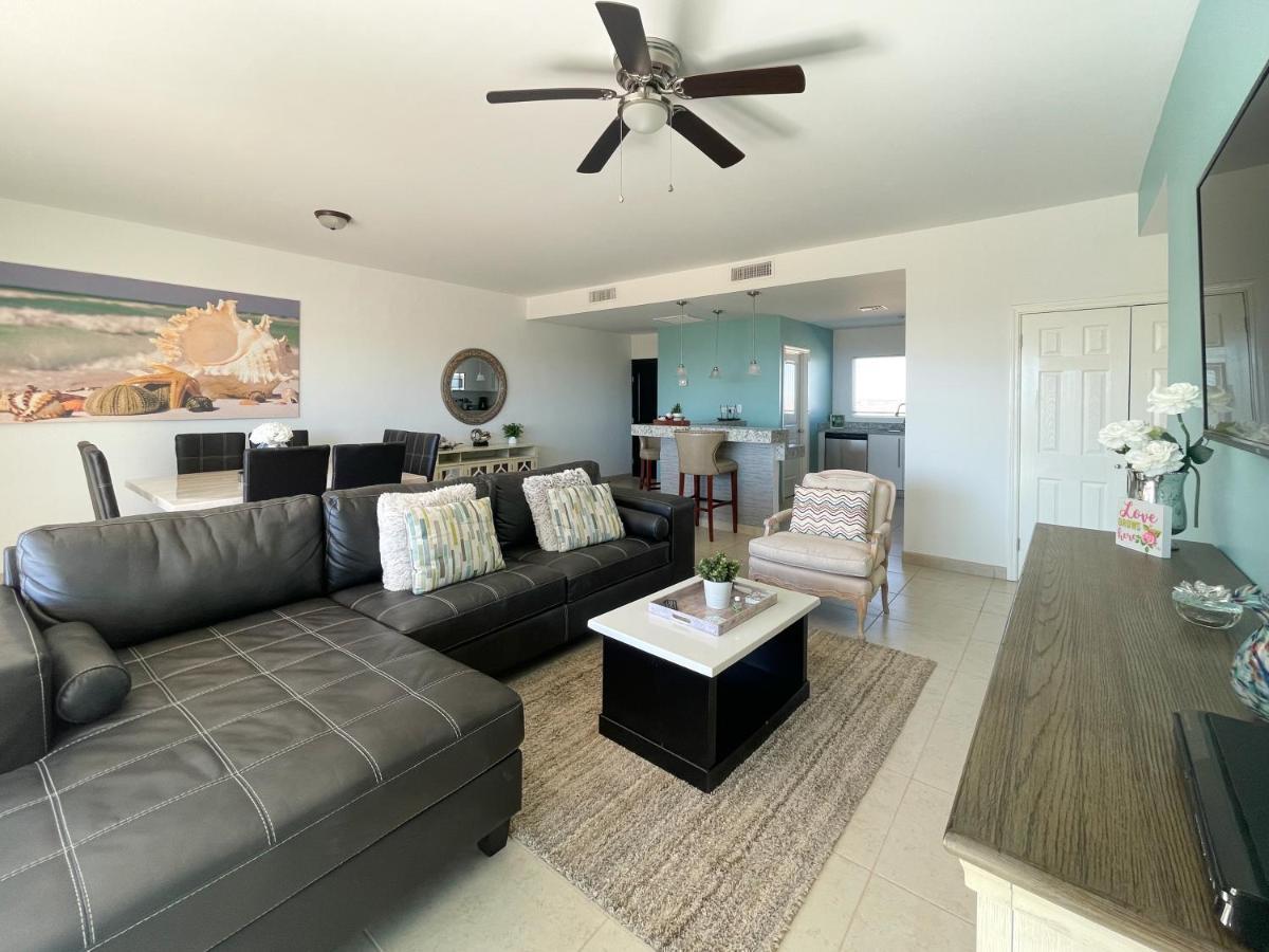 Modern Ocean View Condo With Pools & Gym Rocky Point Exterior photo