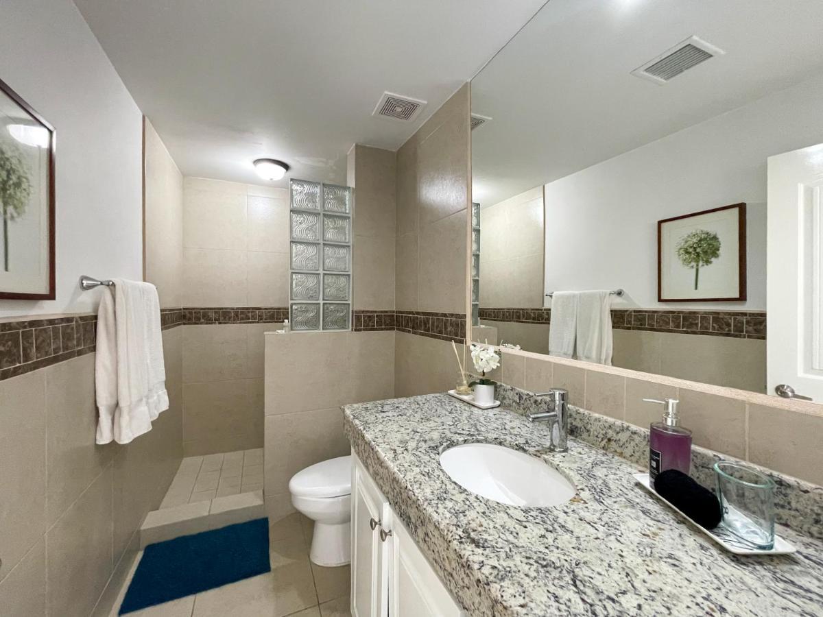 Modern Ocean View Condo With Pools & Gym Rocky Point Exterior photo