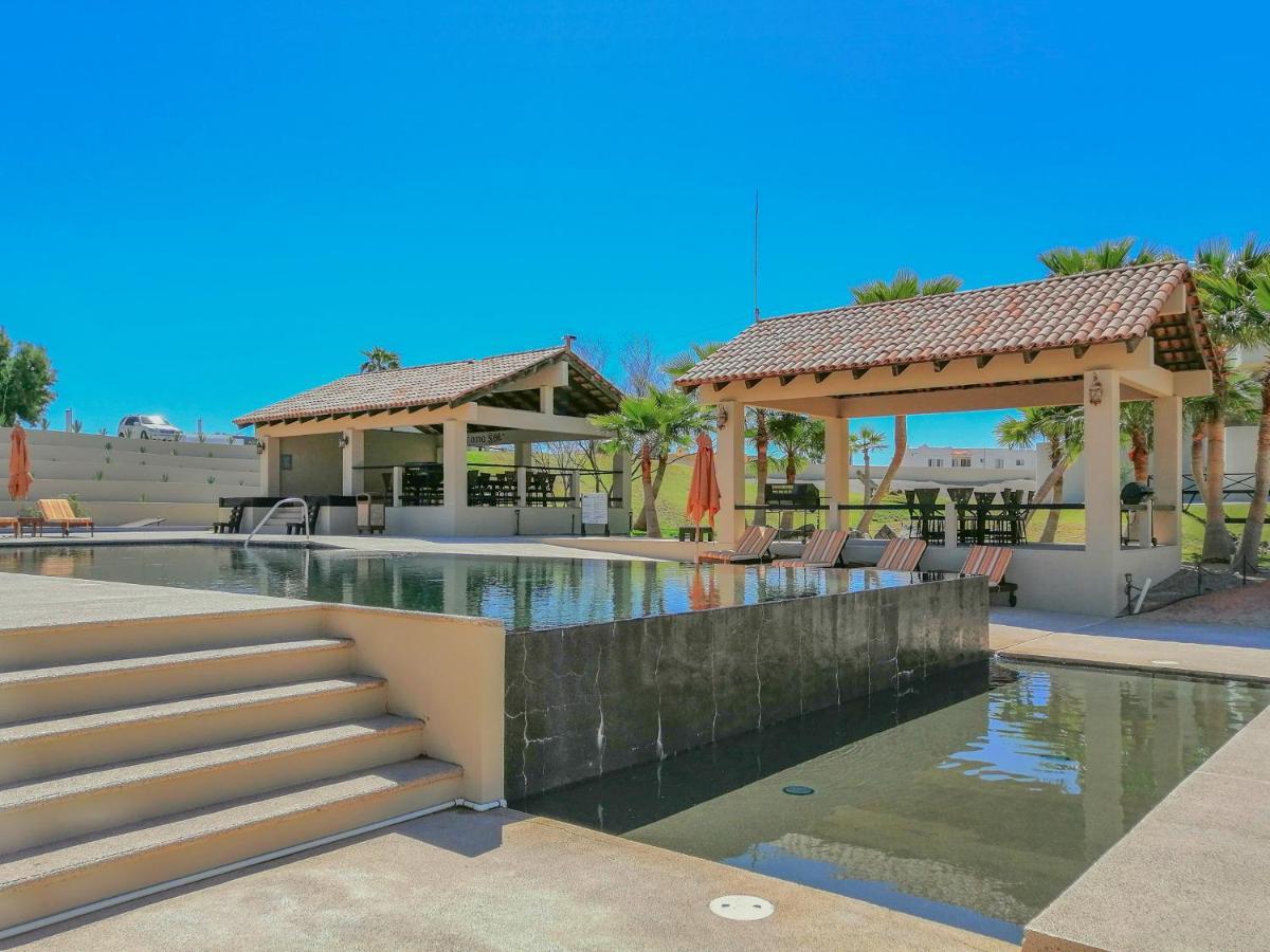 Modern Ocean View Condo With Pools & Gym Rocky Point Exterior photo