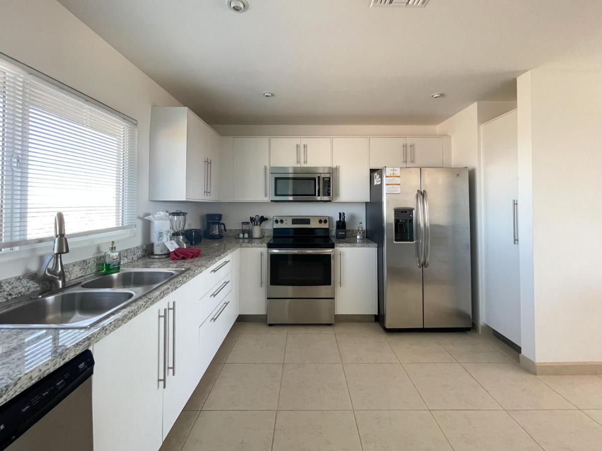Modern Ocean View Condo With Pools & Gym Rocky Point Exterior photo