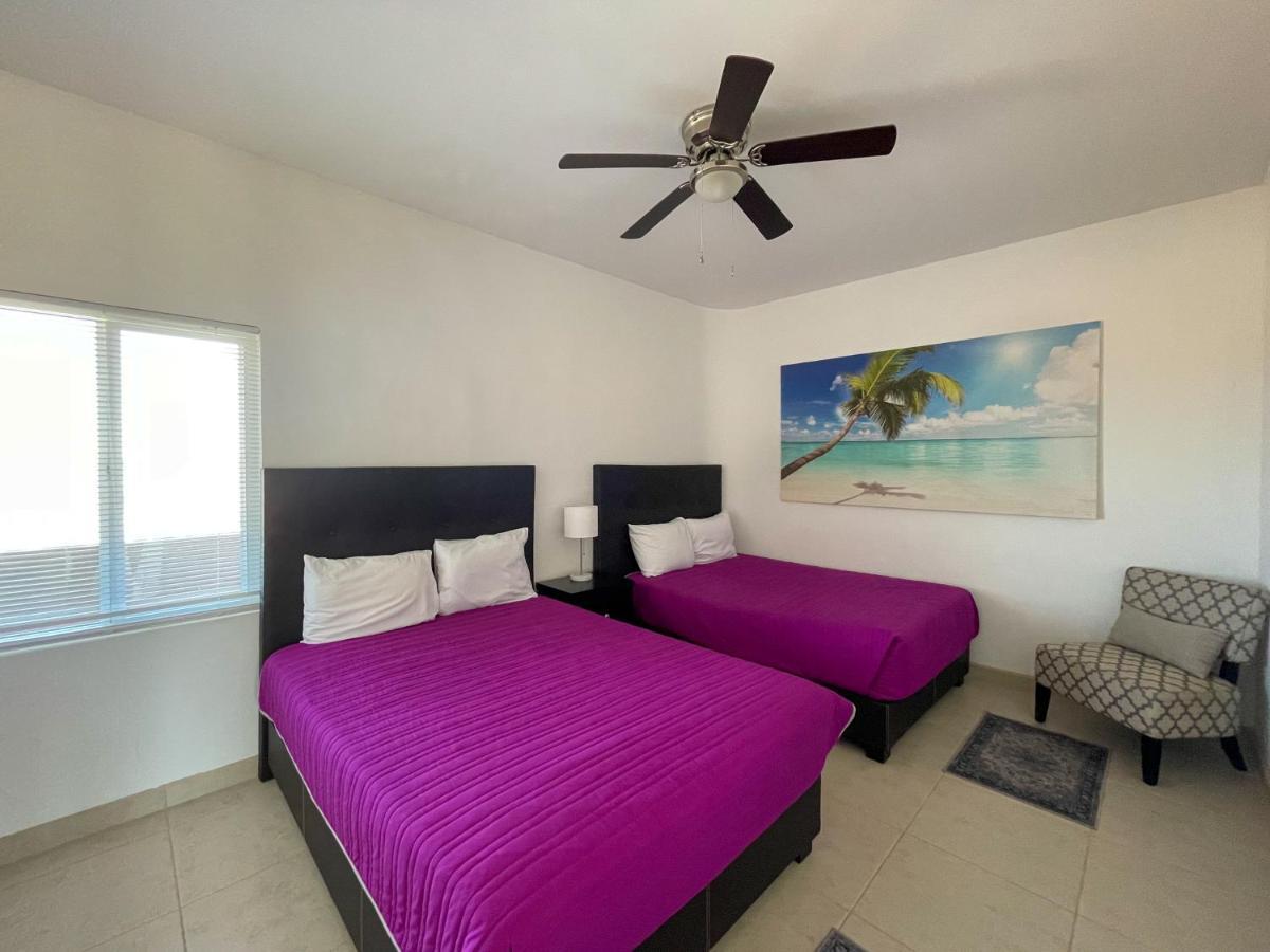 Modern Ocean View Condo With Pools & Gym Rocky Point Exterior photo