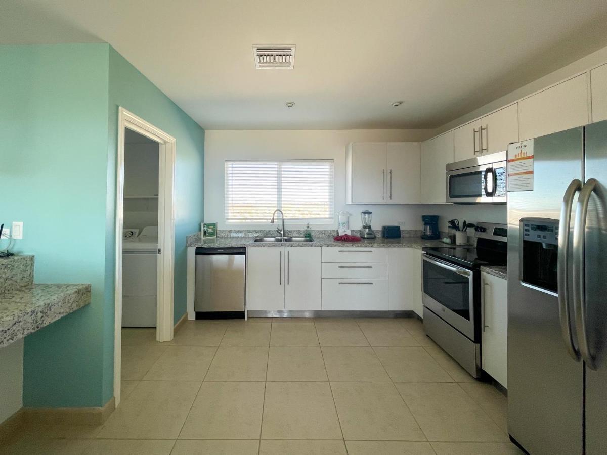 Modern Ocean View Condo With Pools & Gym Rocky Point Exterior photo